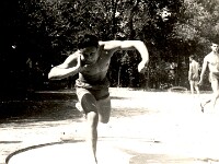 1958-09-P02