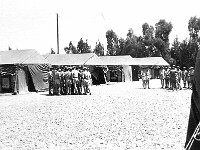 Bellefontaine près de Menerville. Arrivée du courrier pendant les classes.