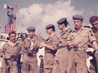 Gaudin, Camboulives, x, Chatelet, Benezet au second départ pour l'Algérie, en 09/1961. La joie éclate..